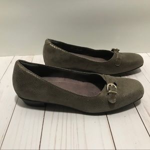 Clarks Artisan Flats